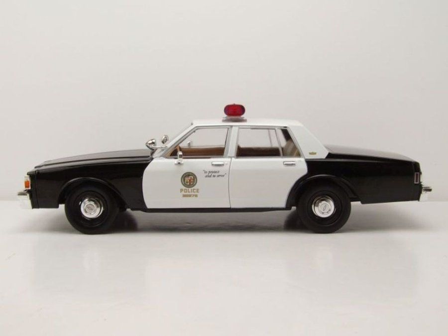 Chevrolet Modellini d'auto: Chevrolet Caprice III Phase II 1982-1987 "Metropolitan – Nuovo e nell'imballaggio originale da Gerlafingen venduto da espero88 2