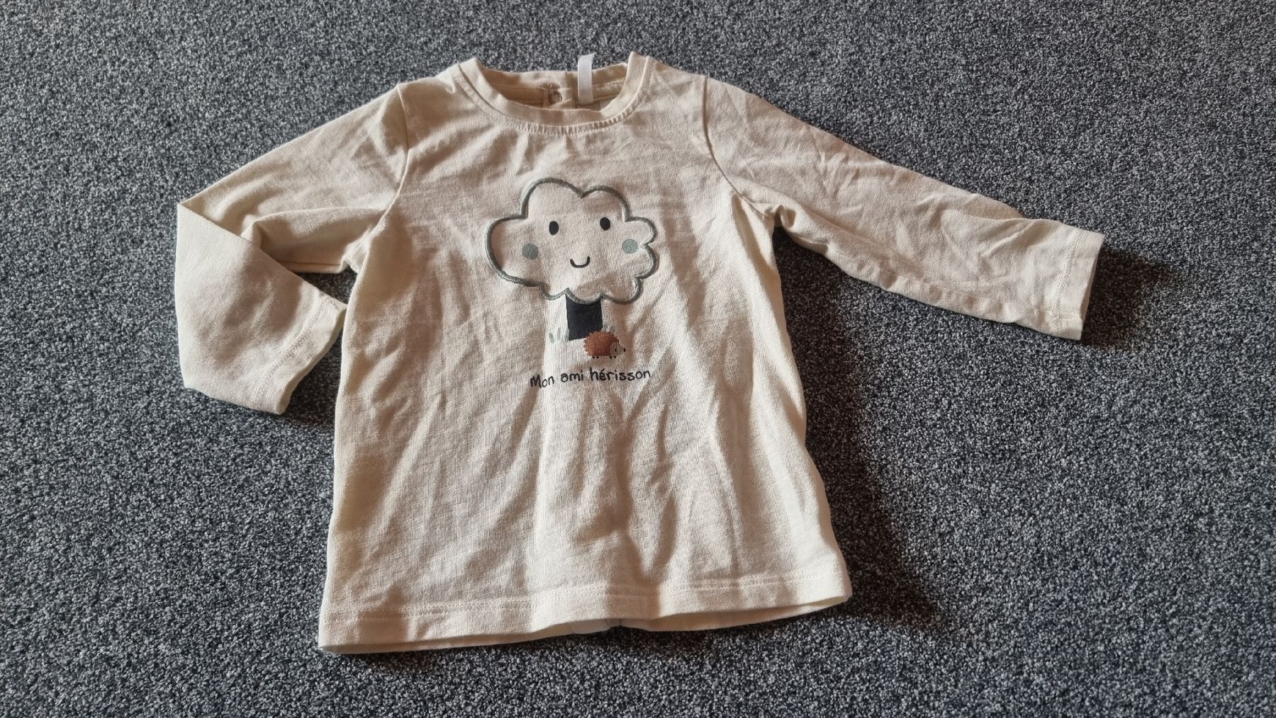 Camicie, Top & T-shirt: Pull 74 nuage  – Usato da Les Breuleux venduto da Mily1991