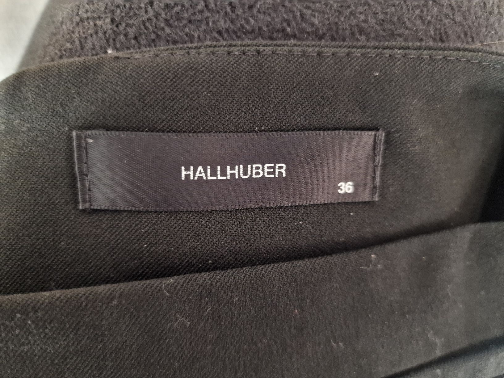 Hallhuber Gonne: Hallhuber Rock – Usato da Lausen venduto da Joli-80 2