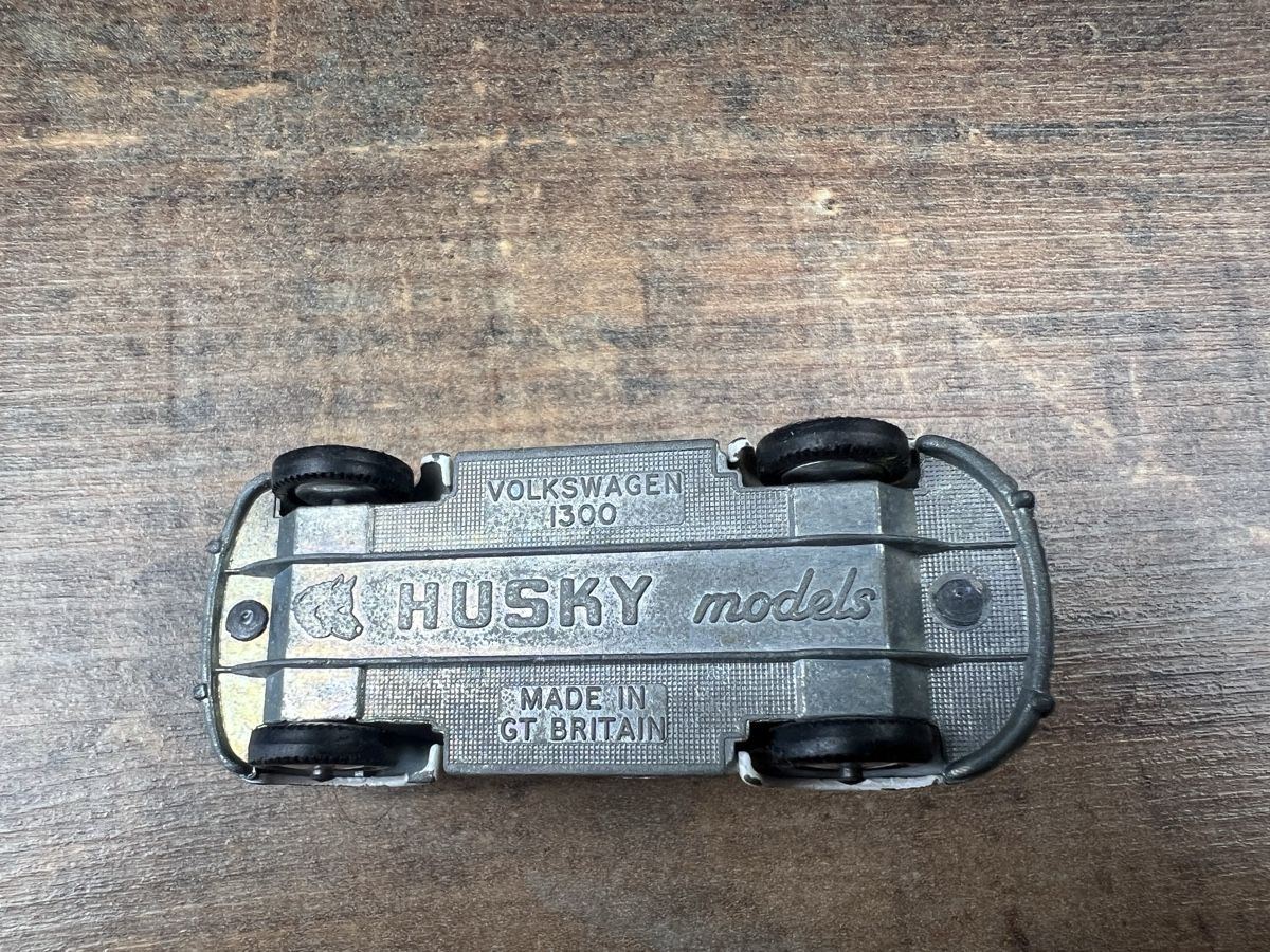 Volkswagen Modellini d'auto: Husky Models VW Käfer 1300 Polizei Oldtimer Modellauto – Usato da Hallau venduto da R.R.91 4