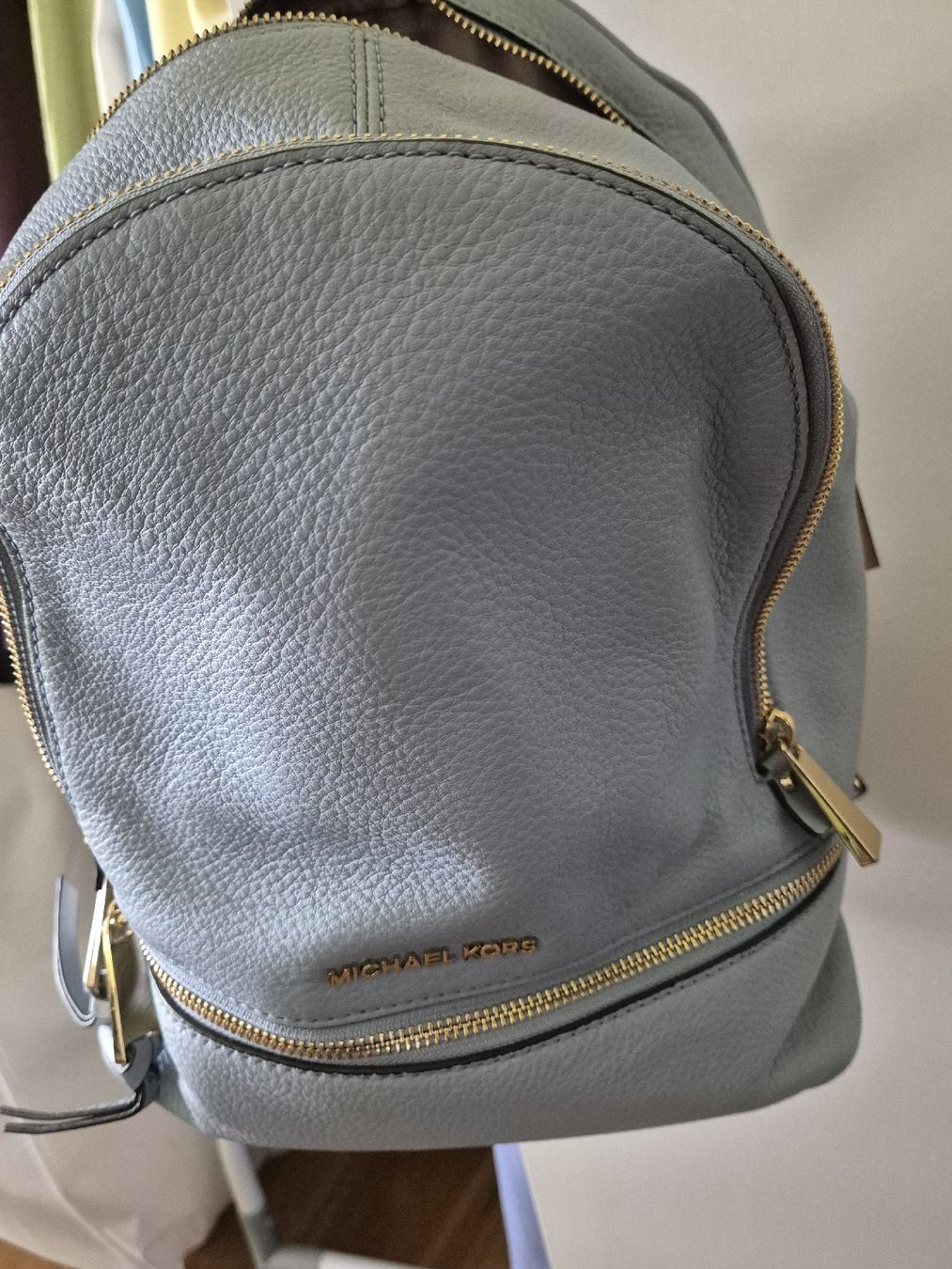 Michael Kors Zaini: Michael Kors Rucksack Damen Leder Hellblau  – Usato da Frauenfeld venduto da Redlady2088 4