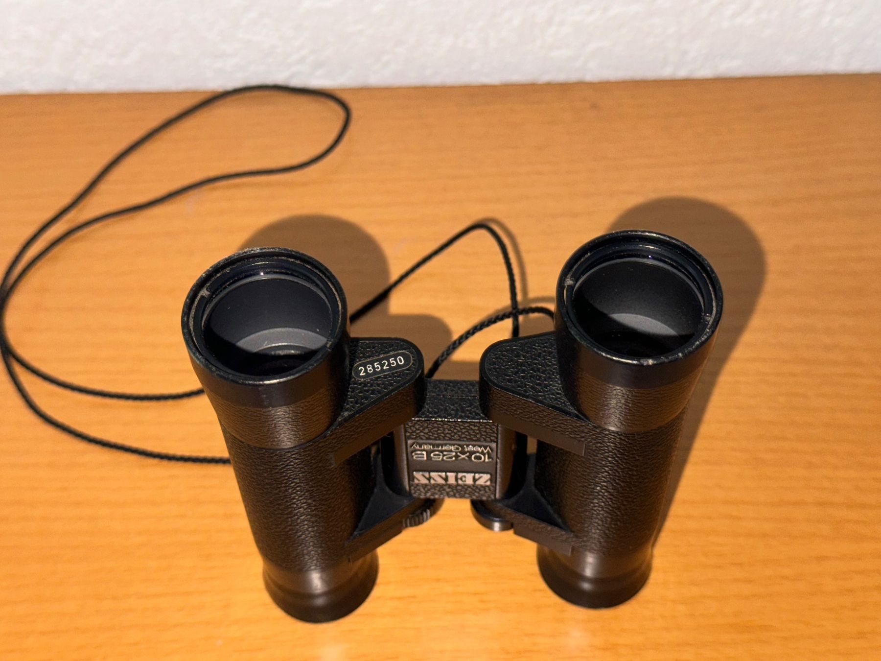Zeiss Binocoli: Zeiss 10x25B Feldstecher – Usato da Kaiseraugst venduto da winnetou04 1