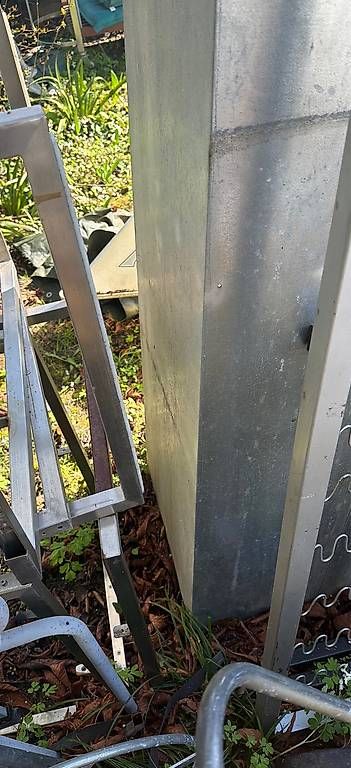Armadi: Casiers armoire métallique solide  – Usato da Anières venduto da tho_tn8q 4