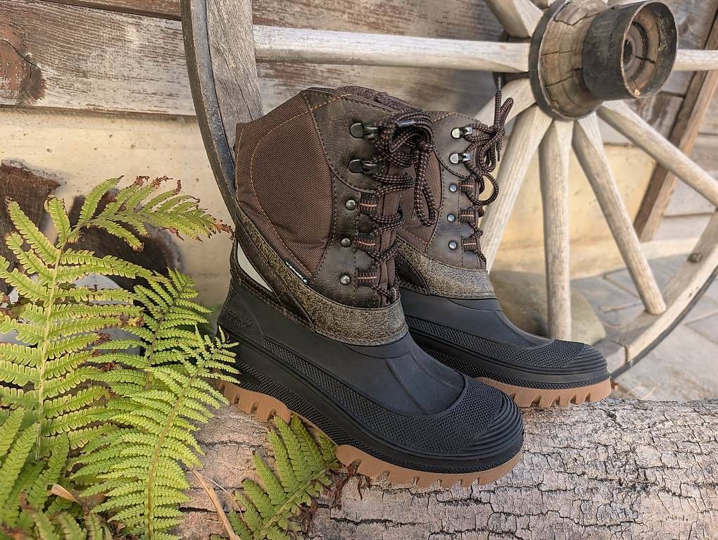 Chaussures femmes: Winterstiefel, Grösse 38 – D'occasion à Höri par Makumba2