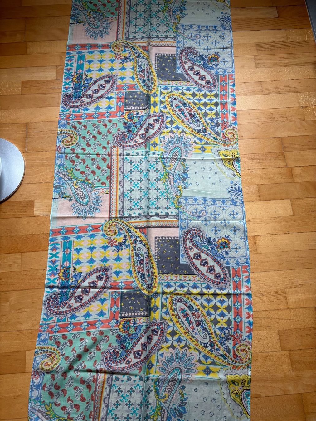 Codello Foulard & Sciarpe: 2 Stola Codello / 1 Stola Beck Söndergaard – Usato da Wangen ZH venduto da Mahmood11 4