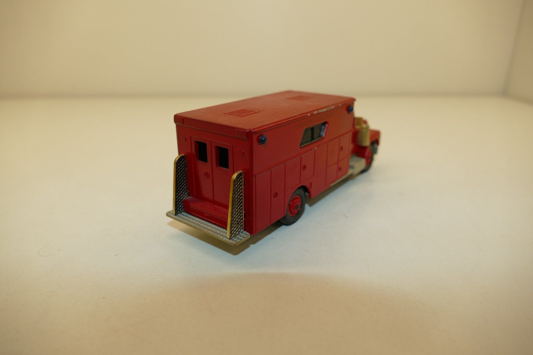 Solido Modellini d'auto: Solido 1:60: Mack Pompier – Usato da Niederhasli venduto da rail-duerst 2