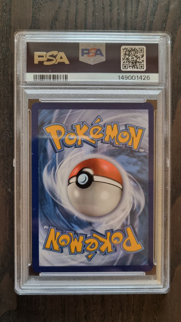 Pokémon Carte collezionabili: Pokémon Pikachu VMAX Vivid Voltage 044/185 PSA 9 Englisch  – Usato da Bern venduto da NeoSatoshi 1