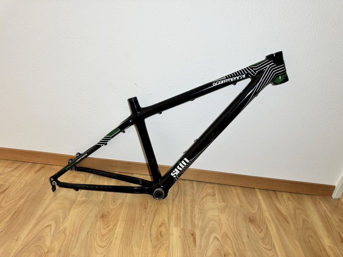 Commencal Pezzi di ricambio: Commencal Rahmen, Carbon – Usato da Maienfeld venduto da AGueraslan