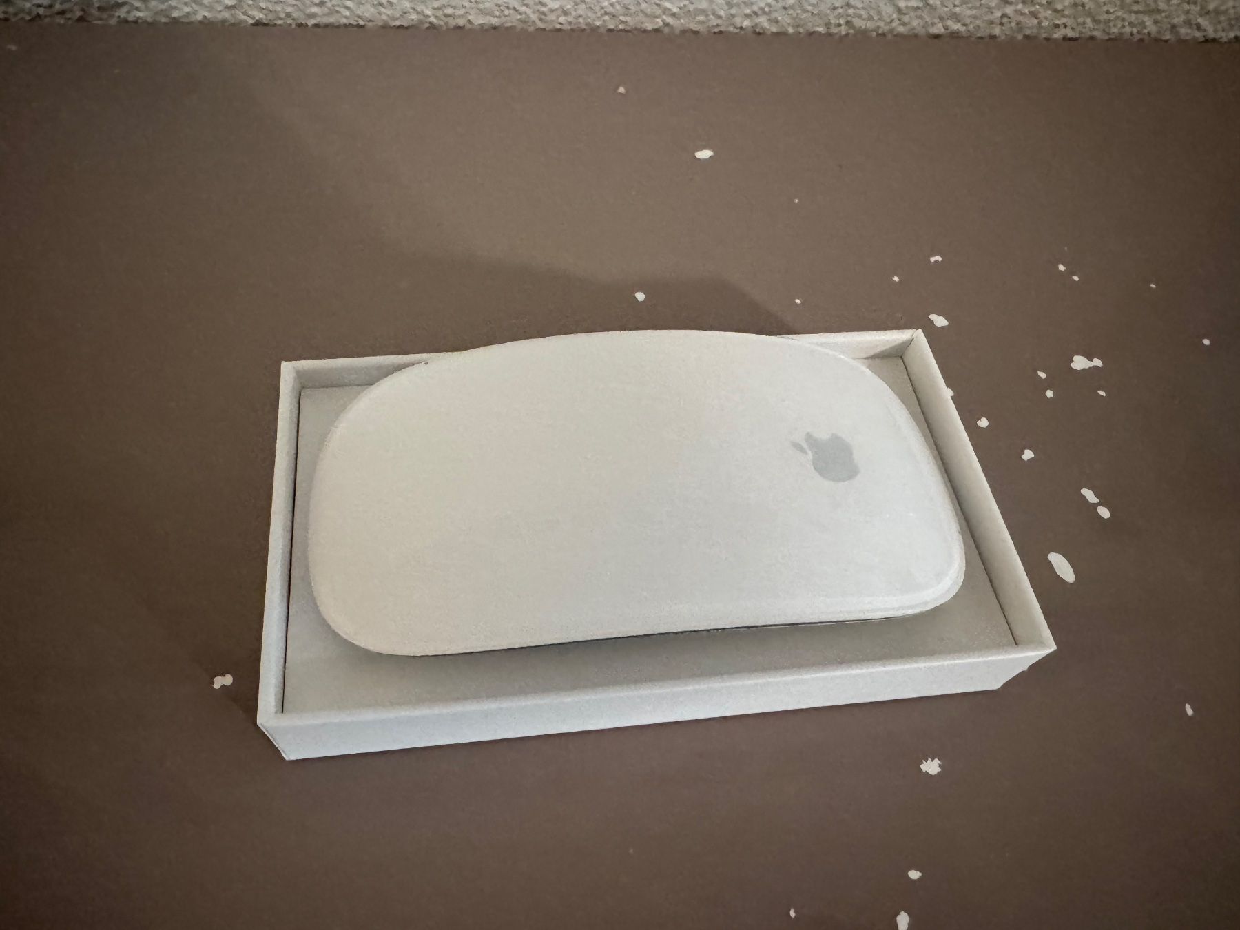 Apple Maus: Apple Magic Mouse Gen. I Kabellos, Maus – Gebraucht aus Bern von vb5bv 2
