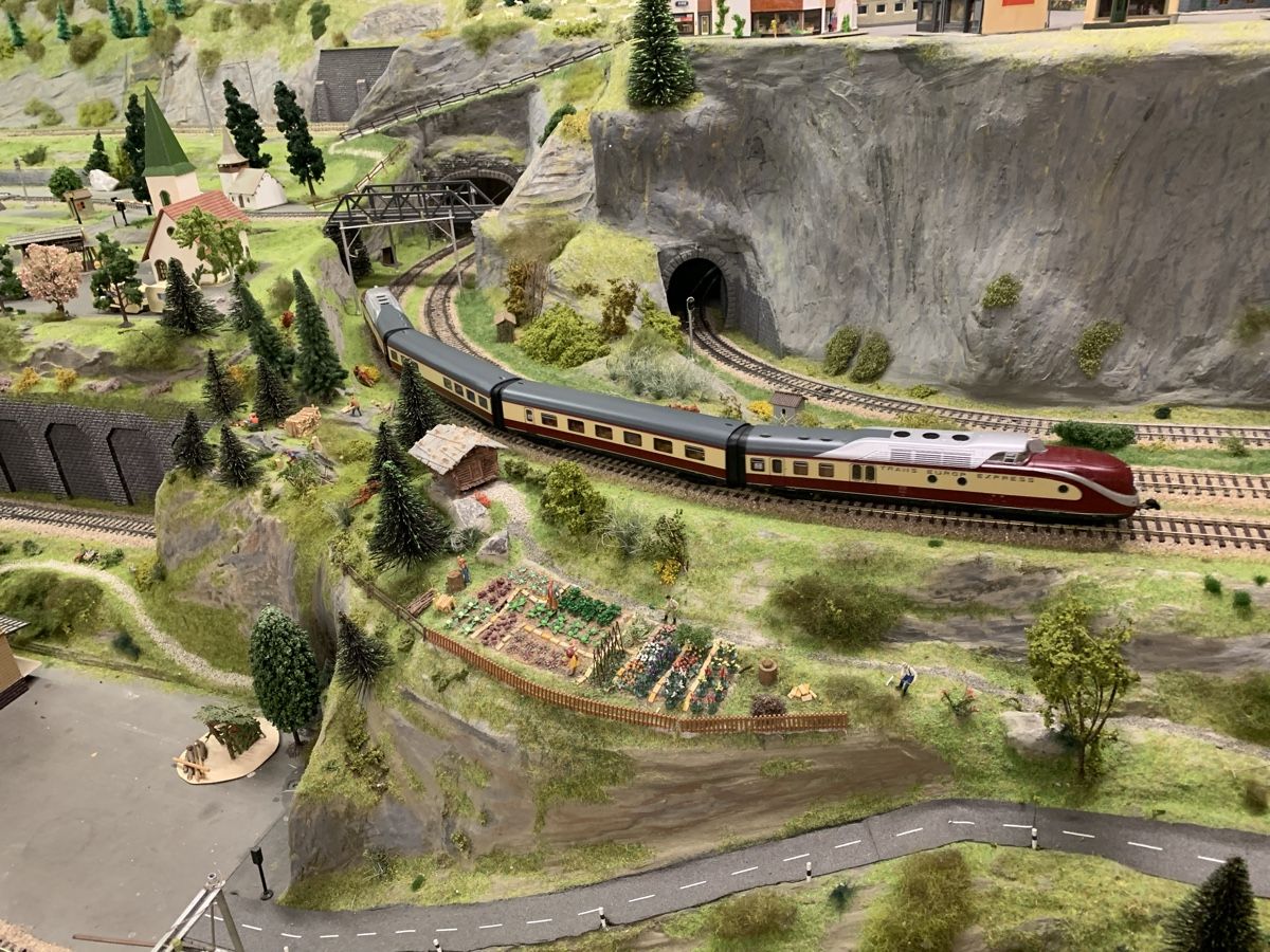 Roco Modellini di ferrovie: Roco VT11.5,DB,Digital Saund,H255 – Usato da Winden venduto da EmilNeu