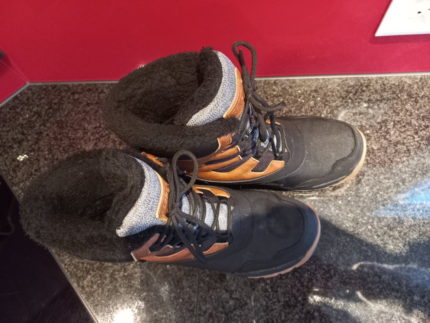Icepeak Scarpe da donna: Warme IcePeak Winterstiefel Gr. 40 – Usato da Studen SZ venduto da Koller2525 4