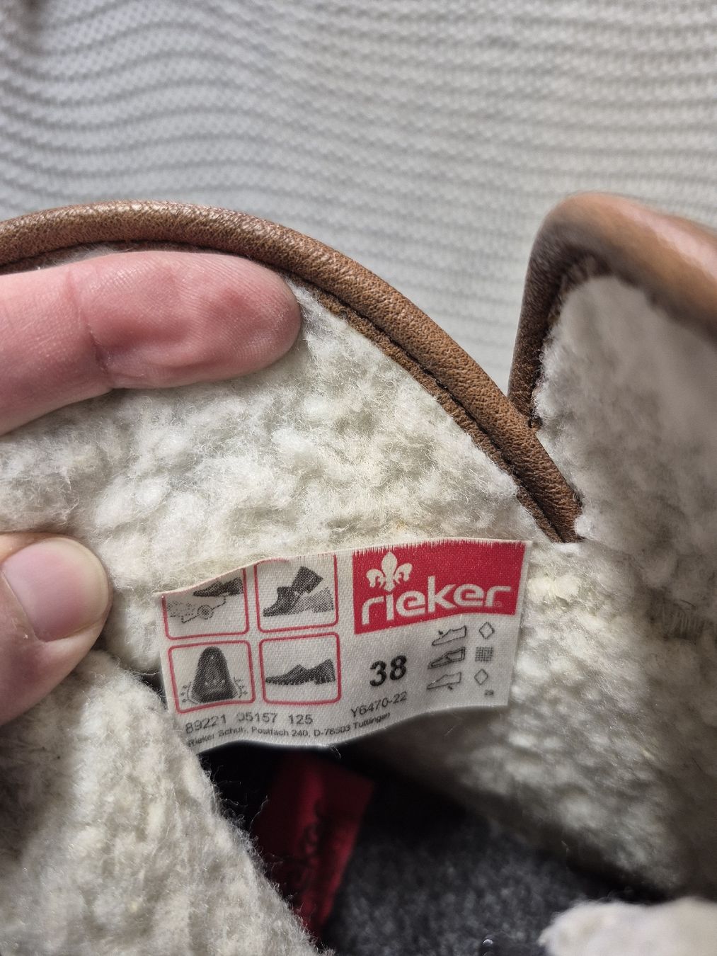 Rieker Scarpe da donna: Gefütterte Rieker Stiefeletten Gr.38 – Usato da Merligen venduto da muss_haben 4