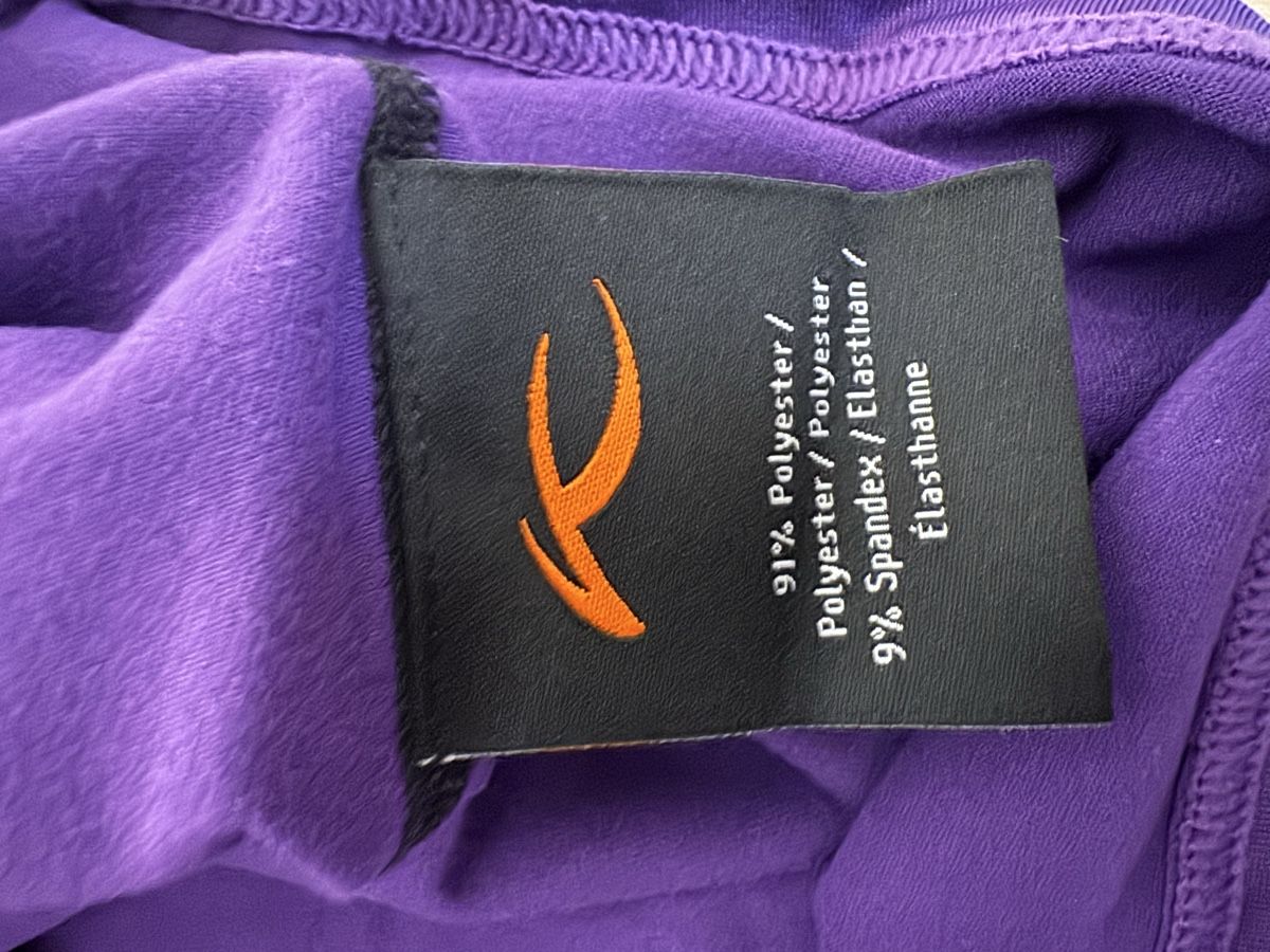 Blusen, T-Shirts & Tops: Ski longsleeve 152 cm – Gebraucht aus Cologny von Nastyarozenberg 1