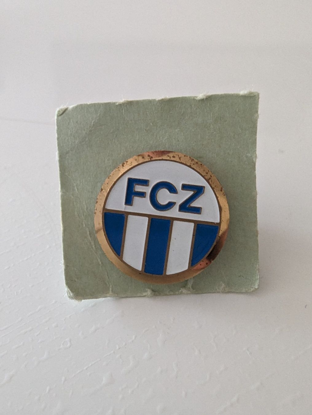 Plaquettes & Badges: FCZ Pin – Neuf (Voir description) à Winterthur par trend-produkte