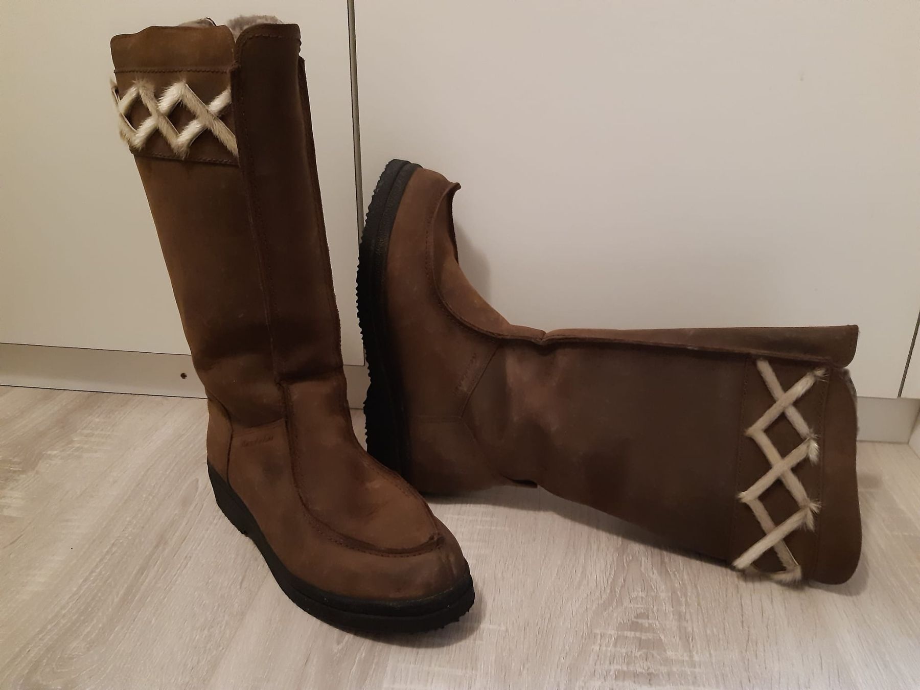 Kandahar Scarpe da donna: warmer Lammfell-Stiefel – Usato da Stäfa venduto da cah_blj6 1