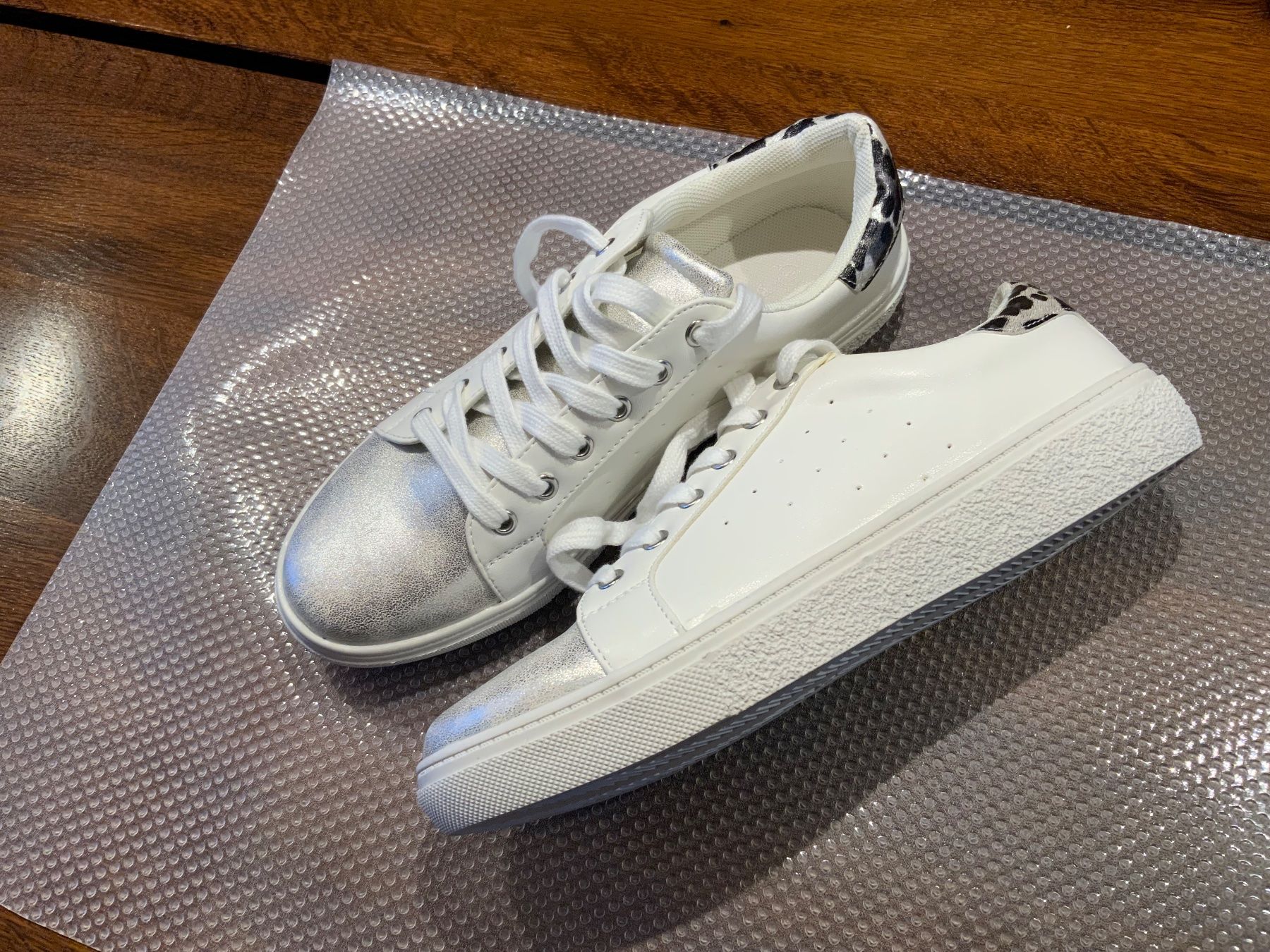 Scarpe da donna: Damensneaker in Grösse 39, neu – Nuovo e nell'imballaggio originale da Kreuzlingen venduto da son_8cwm 1