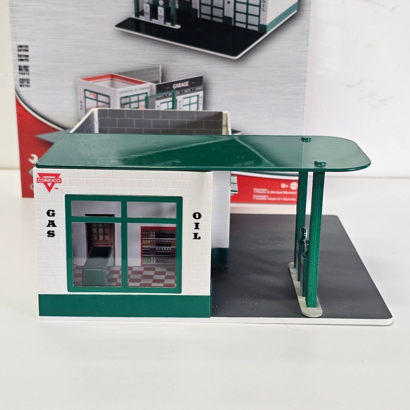 Greenlight Modellini d'auto: Greenlight diorama Conoco station / Garage – Usato da rolle venduto da joaocosta.f 2