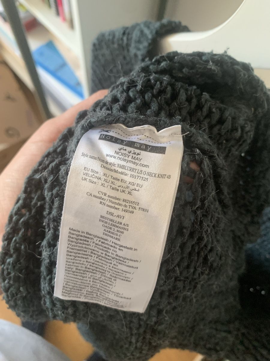 Pullover & Sweatshirts: Pullover XL – Gebraucht aus Basel von ari_xy65 2