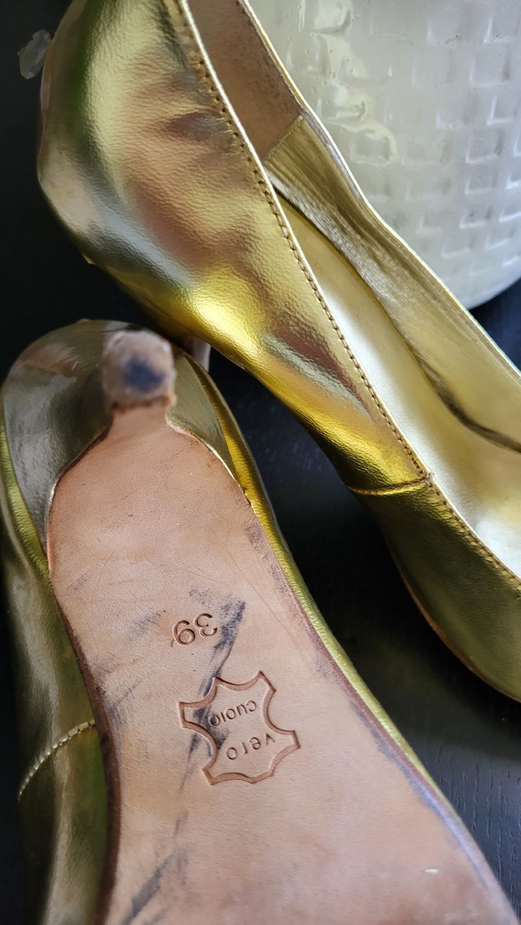 Scarpe da donna: Venezia Pumps gold Grösse 39 Leder – Usato da Schindellegi venduto da Maidli8834 3