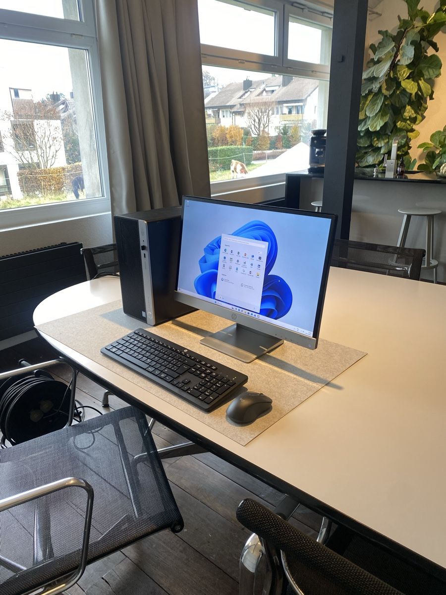 Hewlett Packard PCs: HP PC mit Display und Windows 11 - REFURBISHED – Gebraucht aus Herrliberg von Julianopie 1