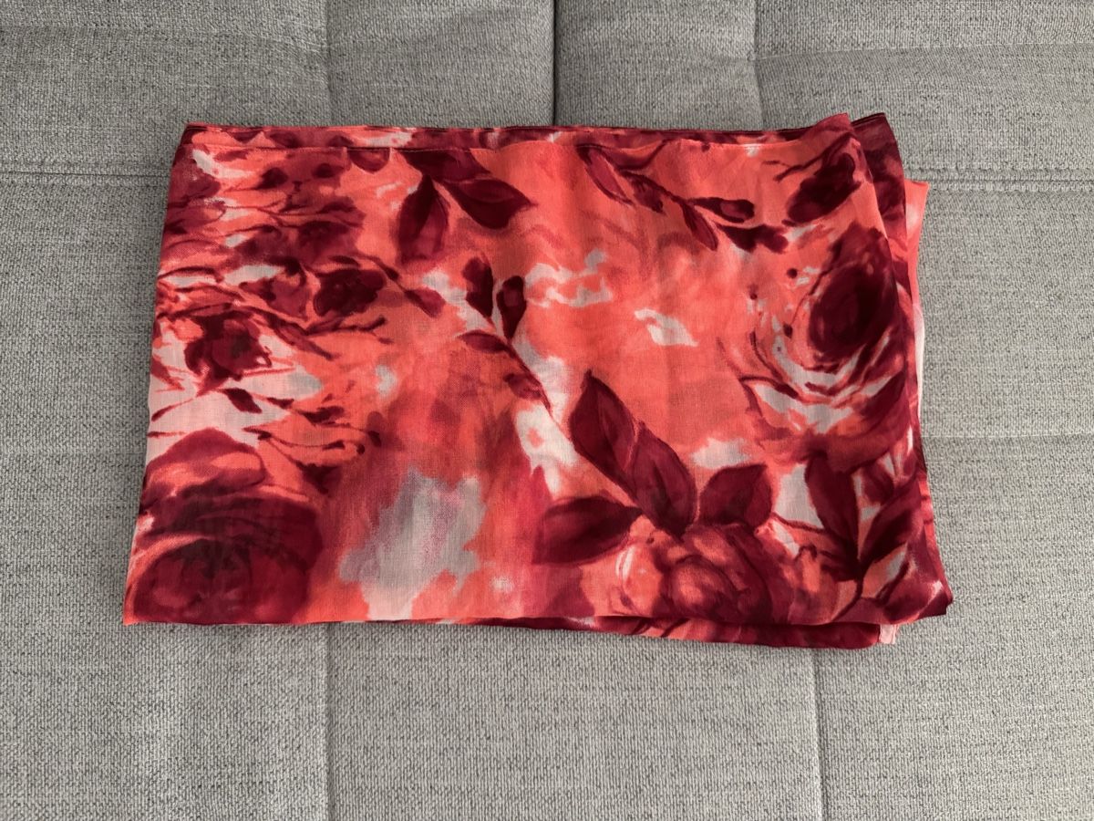 Pieces Foulard & Sciarpe: Sommerlicher Halsschlauch mit Blumenmuster – Usato da Zürich venduto da ljp_2hsx