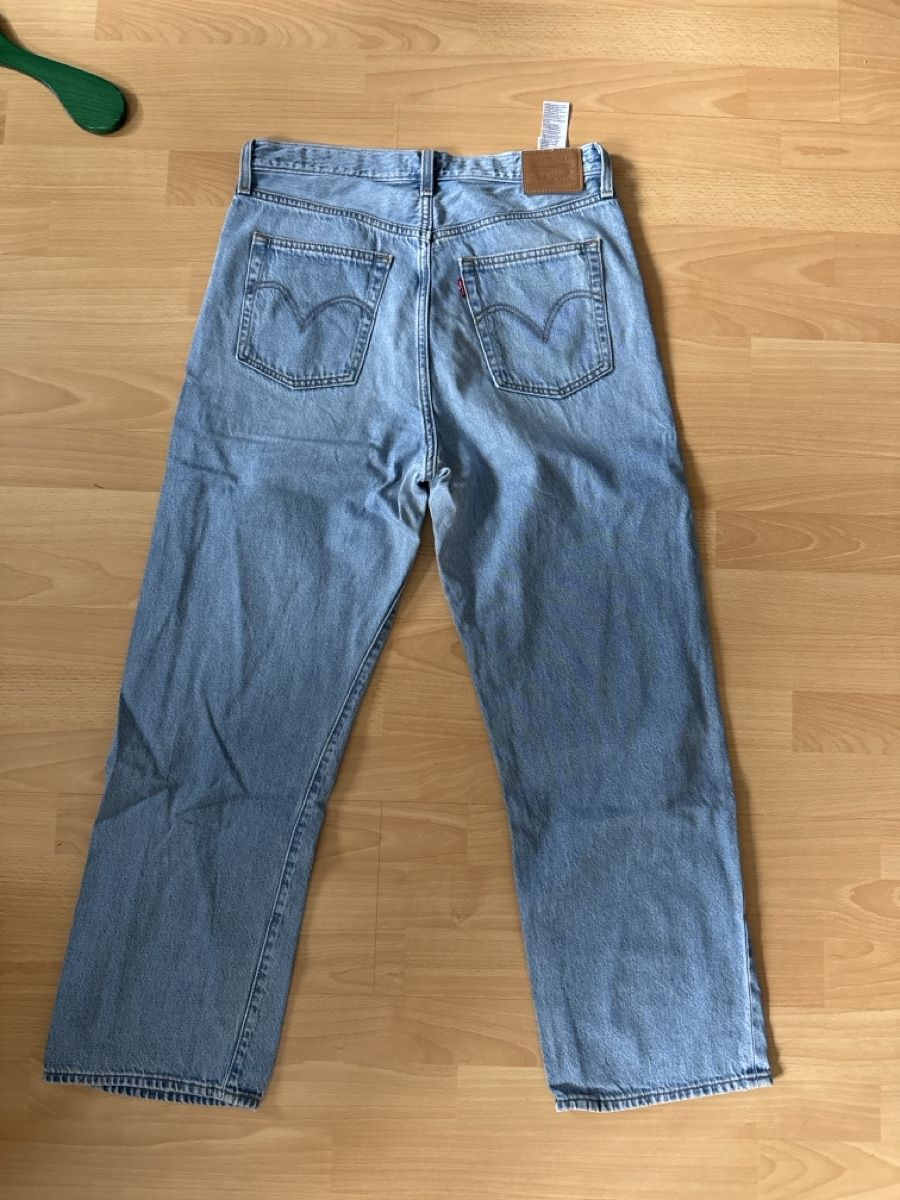 Levi's Jeans: Levi's Ribcage Straight Ankle Jeans Grösse 31 – Usato da Meiringen venduto da aazz