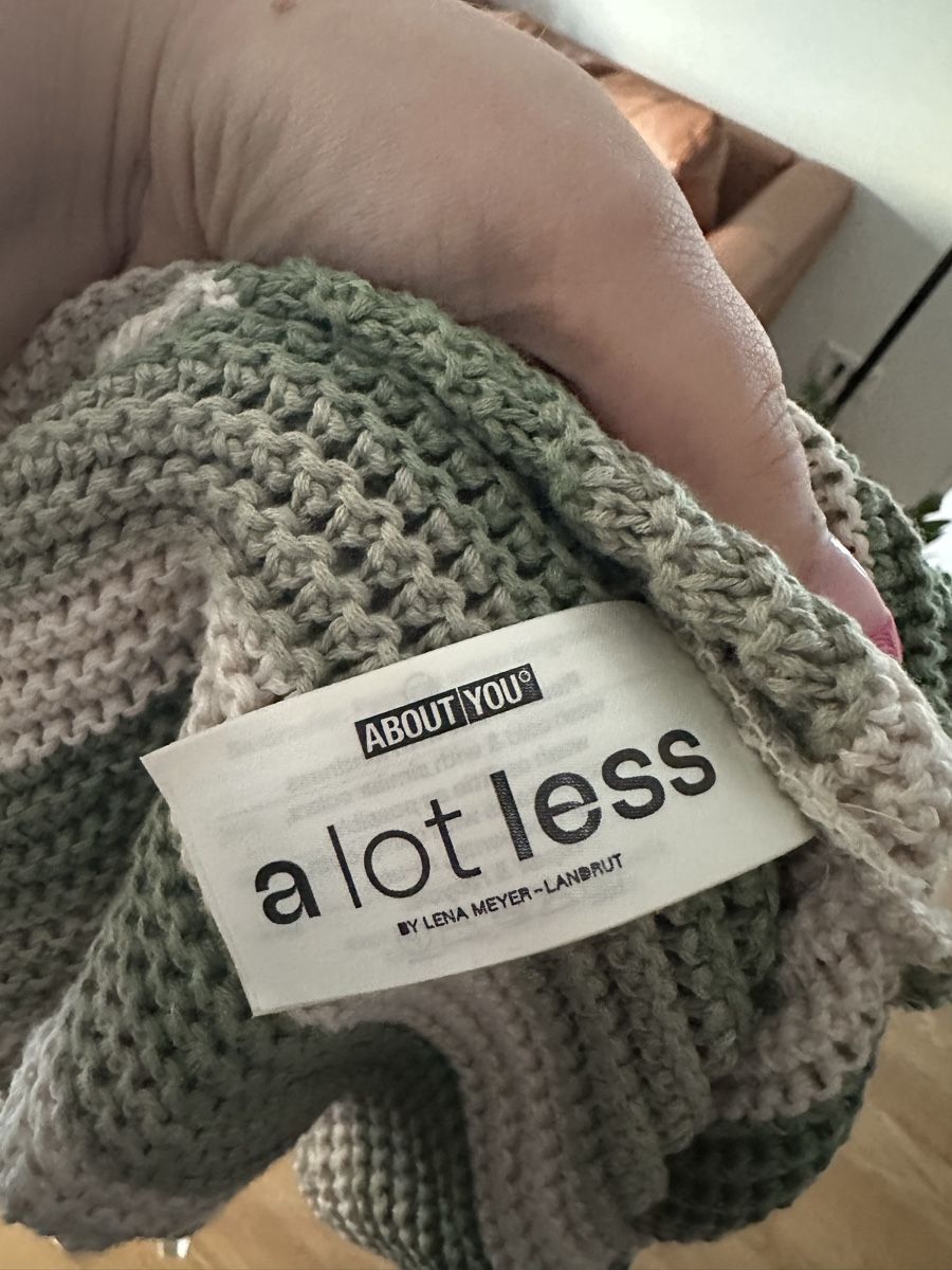 Kleider: About You Kleid, Grösse 3XL, gestreift – Neu (gemäss Beschreibung) aus Ebikon von Ecnerolf. 2