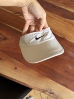 Nike Featherlight Dri-Fit Visor weiss