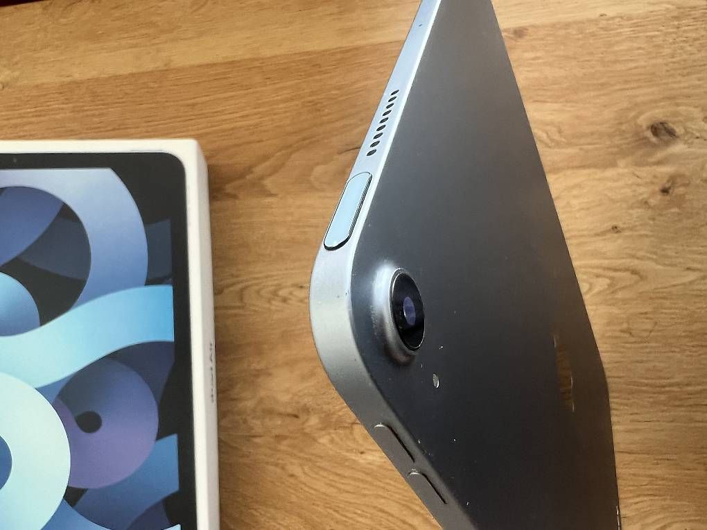 Apple Tablet PC: IPad Air 64GB 4th Gen – Usato da Weinfelden venduto da Manuchao81 2