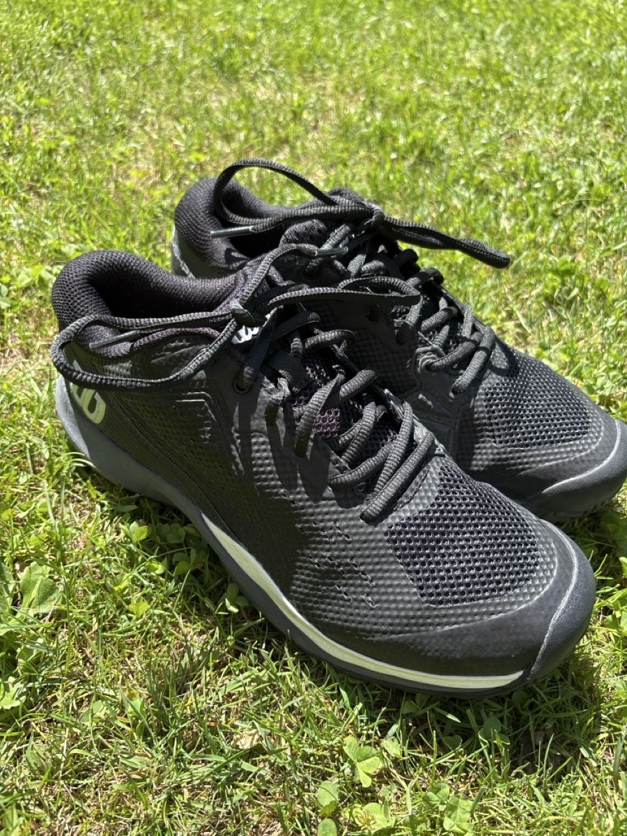 Wilson Scarpe per ragazzi: Tennisschuh Wilson gr 40 – Usato da Unterseen venduto da Jubrunner