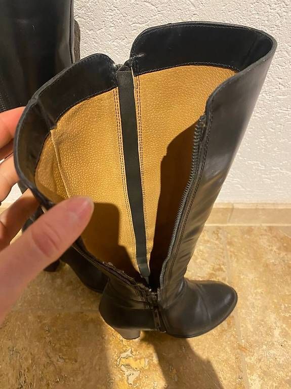Chaussures femmes: Lederstiefel mit Absatz Gr. 38 bagatt – D'occasion à Schmiedrued par Giorda 1