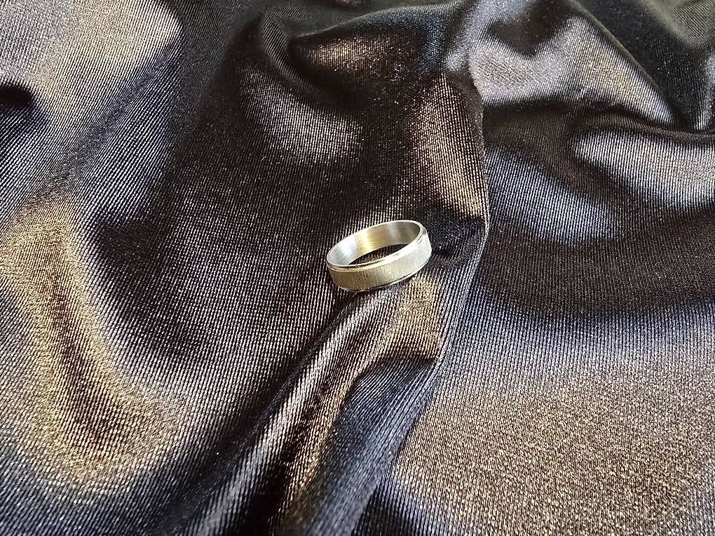 Ringe: Schöner Damen / Herren Fingerring – Gebraucht aus Dättlikon von Wundertuete_