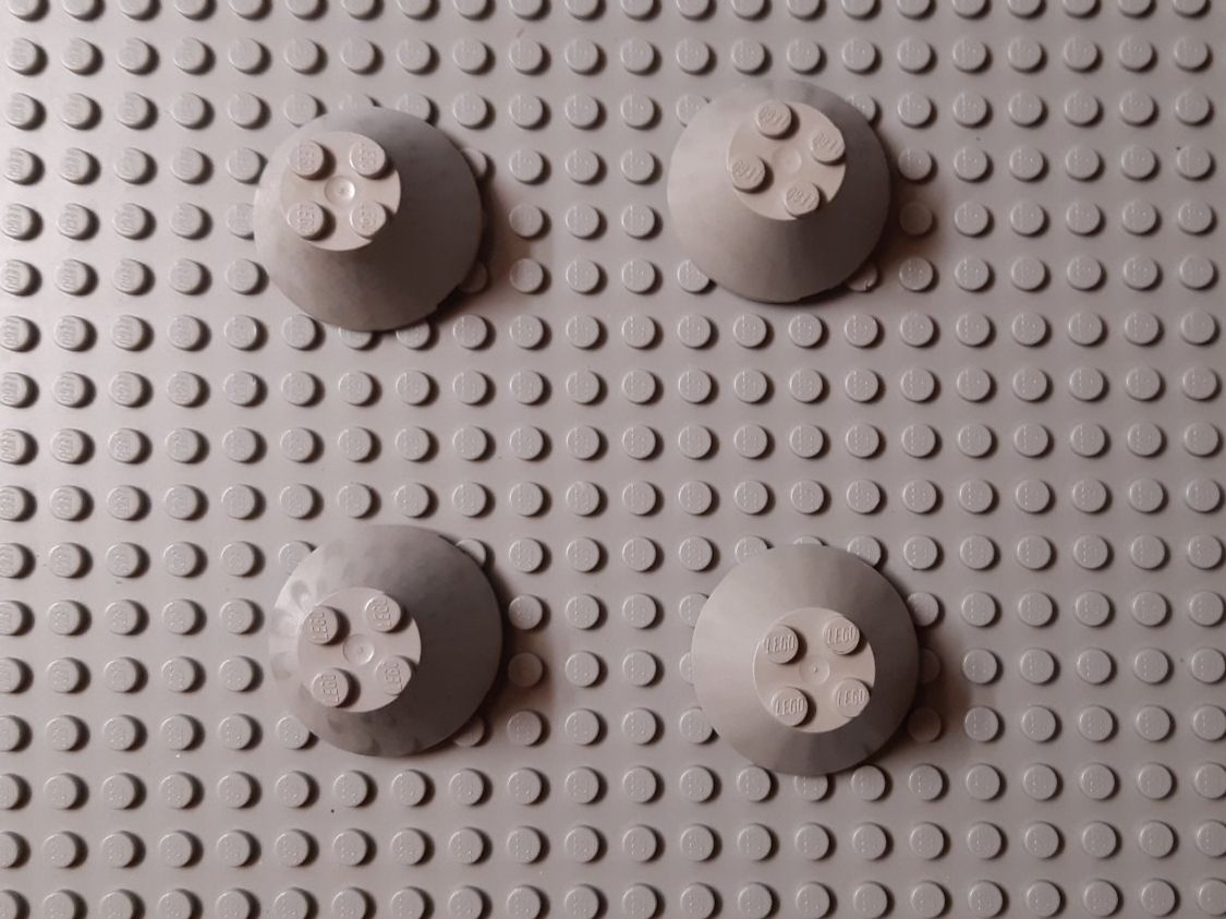 Lego Kit di costruzioni: LEGO Classic Space - Cone 4x4x2 - 3943a (CHF 4.-- / Stück) – Usato da Muhen venduto da Legoholic 1