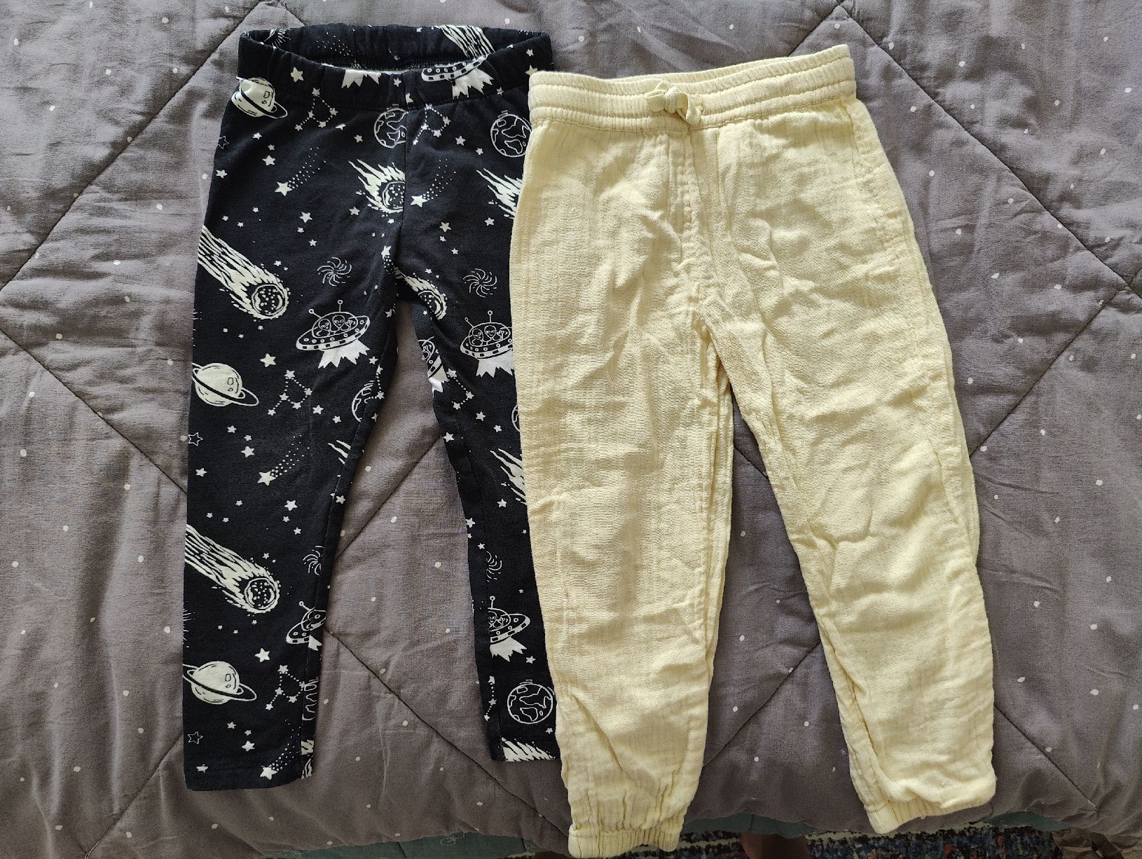 Lotti & Set di vestiti: Kleiderpaket Mädchen Grösse 98  – Nuovo (secondo la descrizione) da Zürich venduto da sof_f2ts 2
