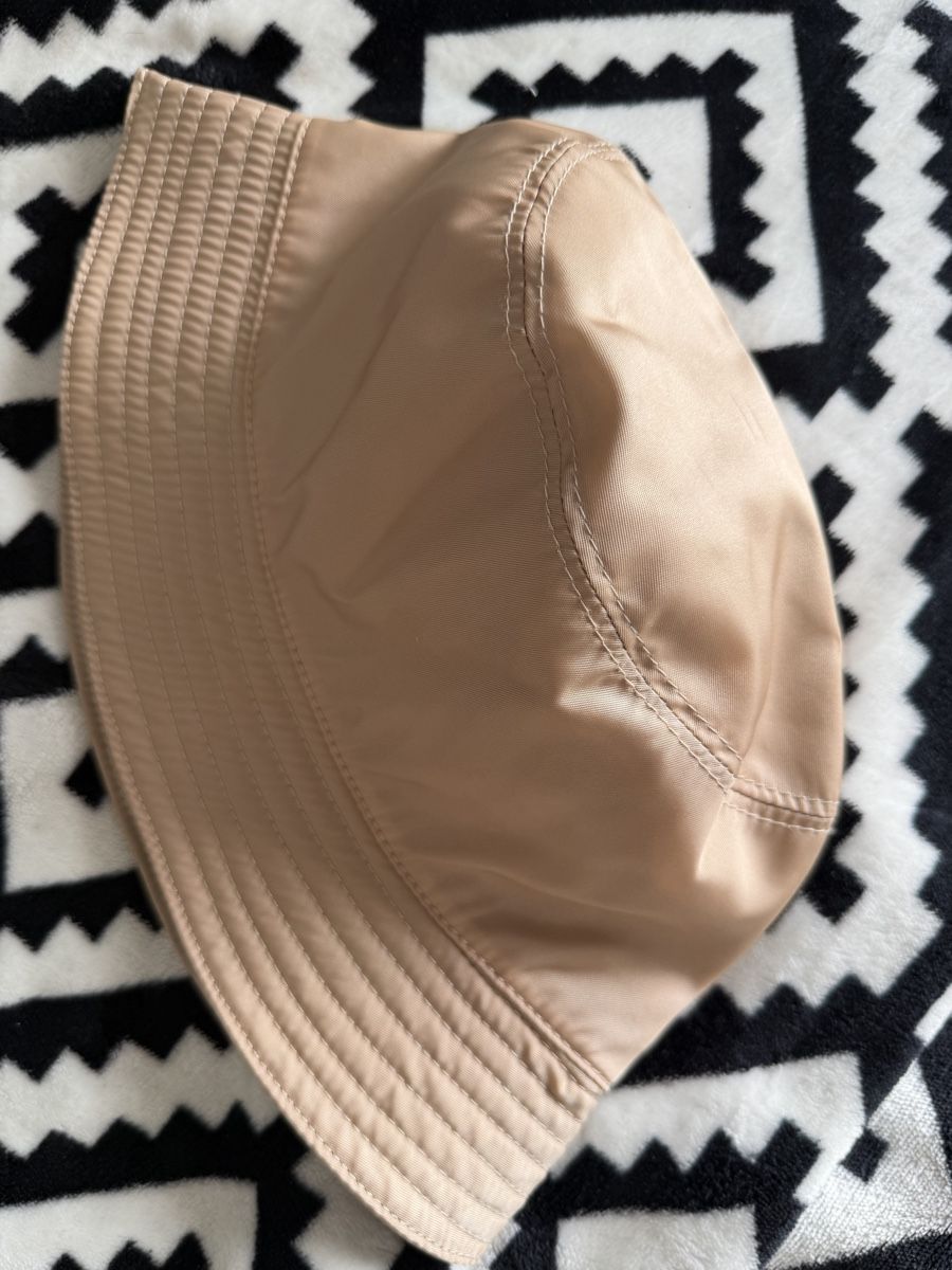 Prada Hüte, Mützen & Caps: Bob Prada – Neu (gemäss Beschreibung) aus Marin-Epagnier von Cris_Tina_Elena_26 3