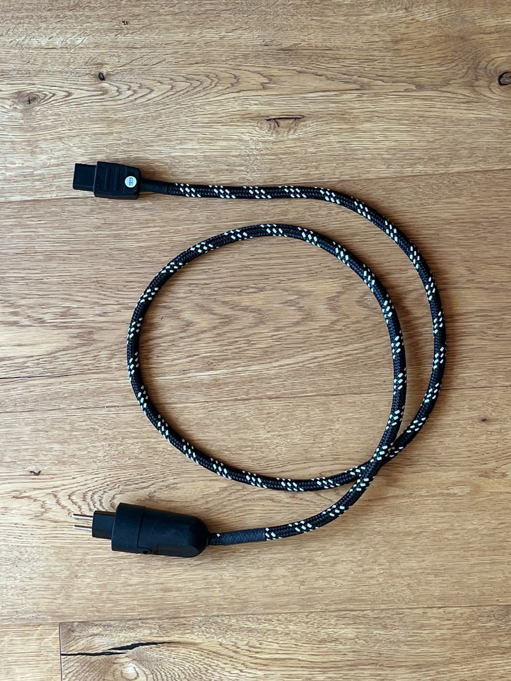 Inakustik Cavi: Inakustik AC-1502 Stromkabel CH-Version 1.5m – Usato da Zürich venduto da neon_studio_zuerich