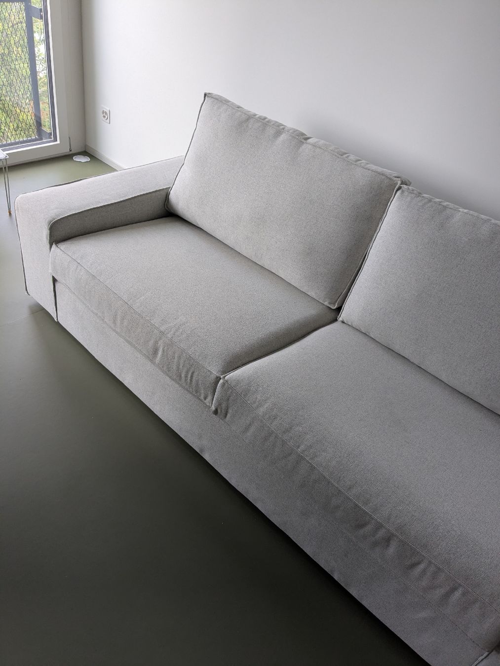 Ikea Divani: Ikea Kivik 3er Sofa beige – Usato da Zürich venduto da dna_forscher 1