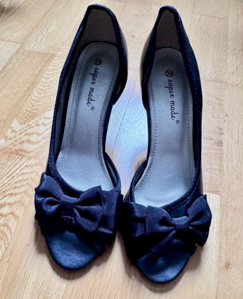 Scarpe da donna: Super Mode Pumps  – Usato da Zollikofen venduto da AureusManus