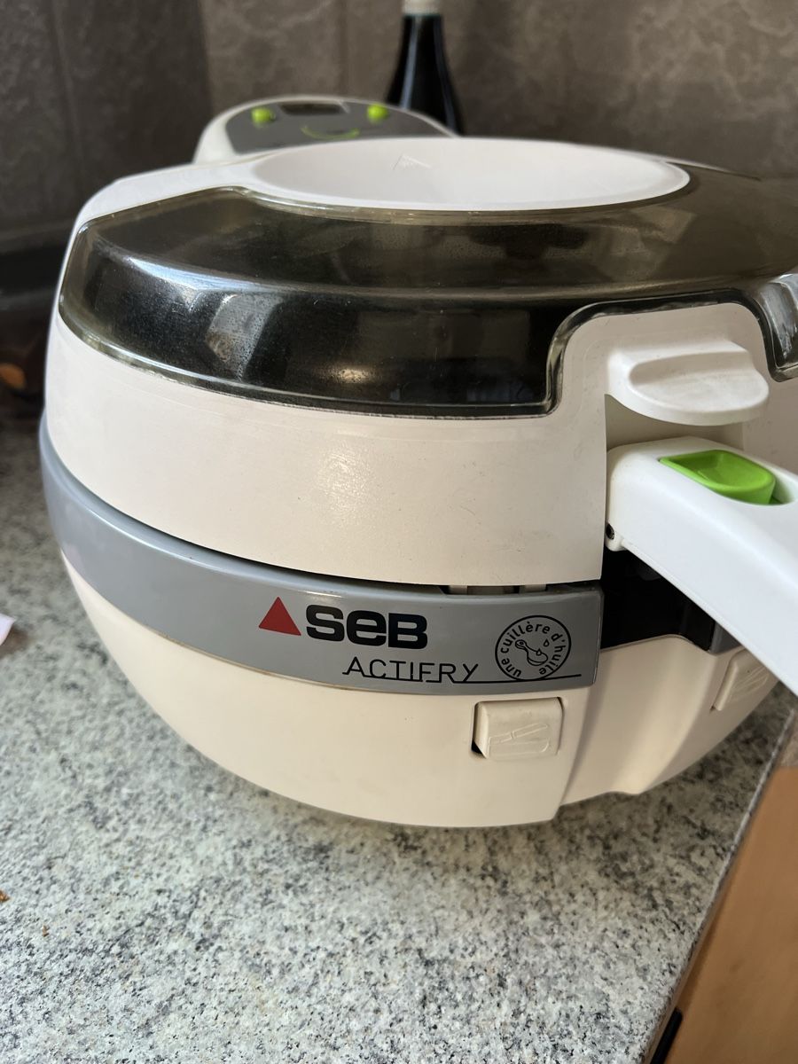 Elettrodomestici da cucina: Friteuse SEB actifry – Usato da Sonceboz-Sombeval venduto da Dino695