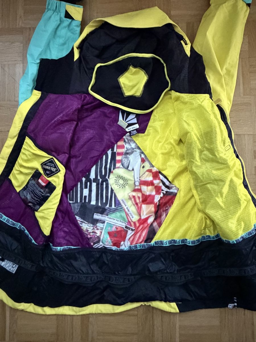 Volcom Giacche: Volcom Ski-/Snowboardjacke / Grösse  – Usato da Jona venduto da dar_k2v9 4