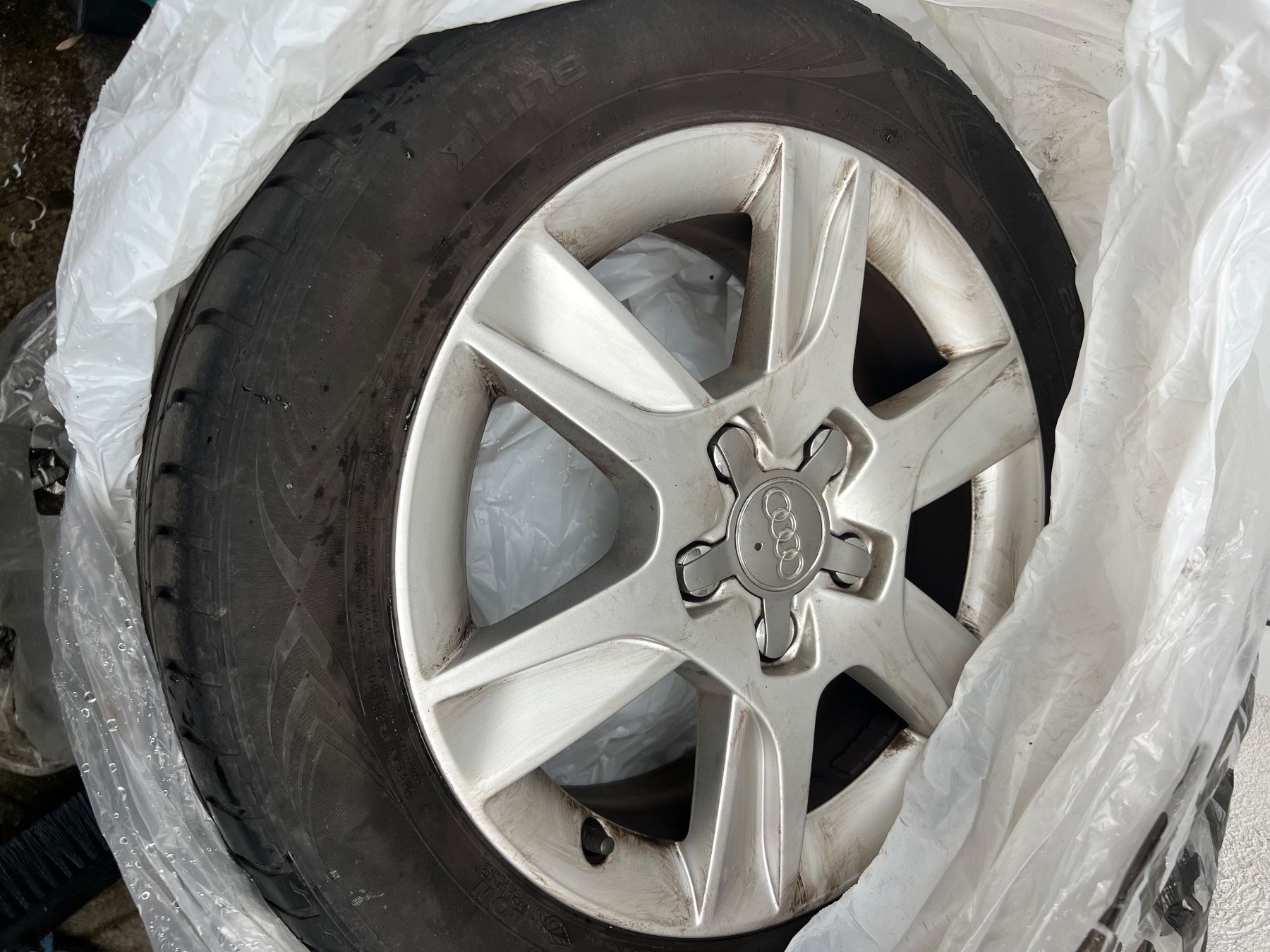 Audi Cerchioni: Komplett Reifen Audi – Usato da Wattwil venduto da BMW36