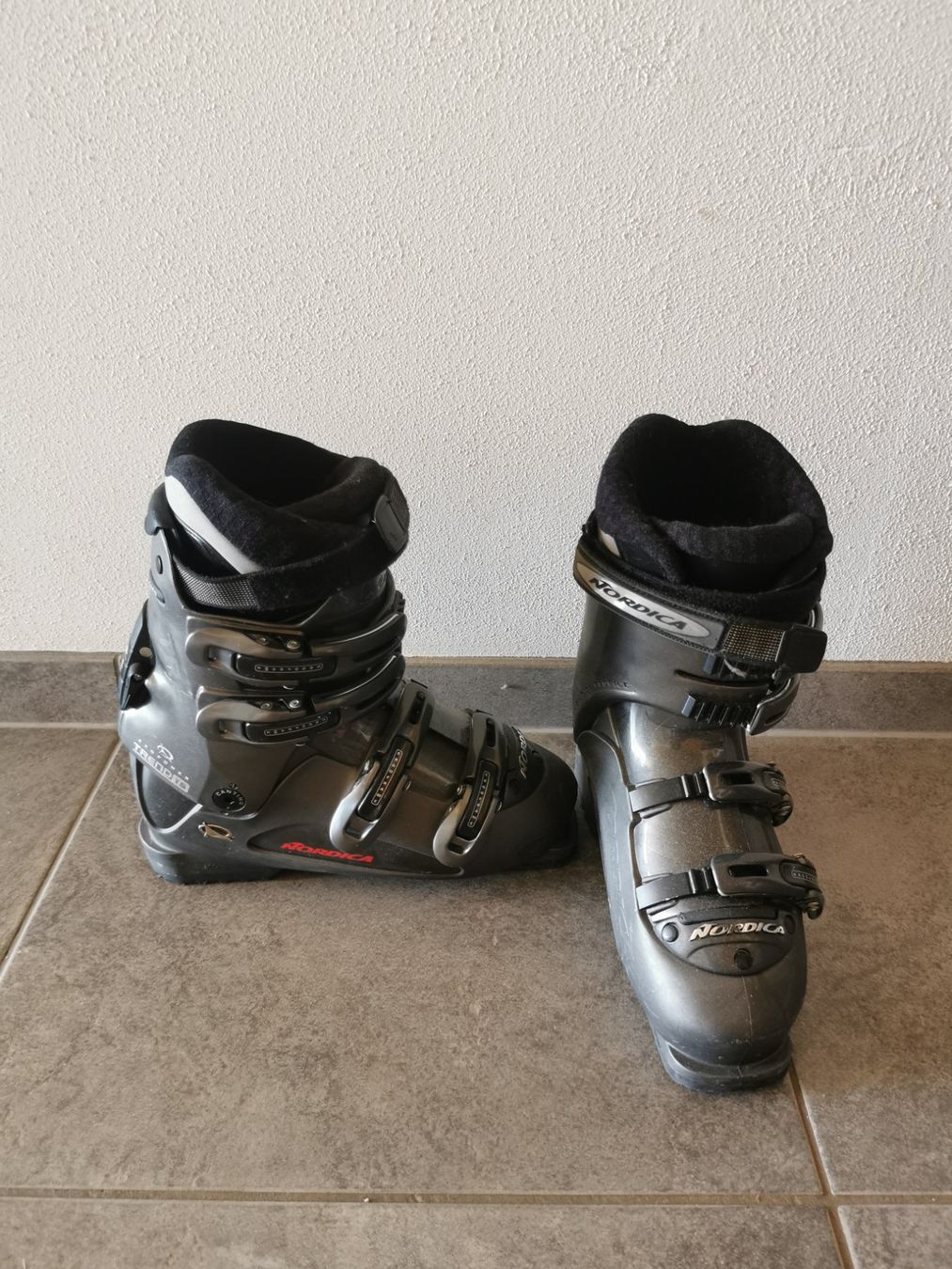 Nordica Chaussures femmes: Skischuhe – D'occasion à Grosswangen par Weidhof6