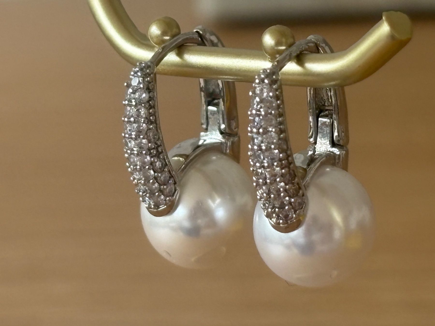 Orecchini pendenti & Orecchini a lobo: Luxus Elegante Ohrstecker  Kunstperlen Farbe: Silber – Usato da Biel-Bienne venduto da Roserosse13 2