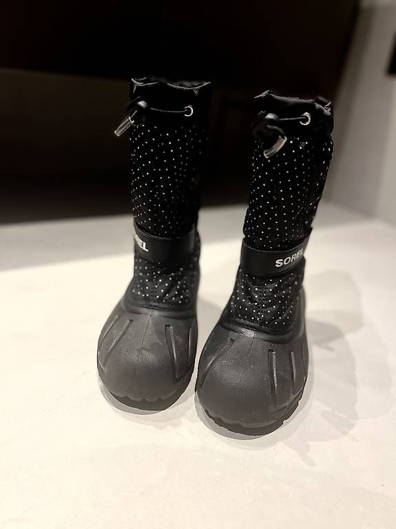 Scarpe da uomo: Sorel noir pois blancs 37 – Usato da Rolle venduto da cal_tk28 1