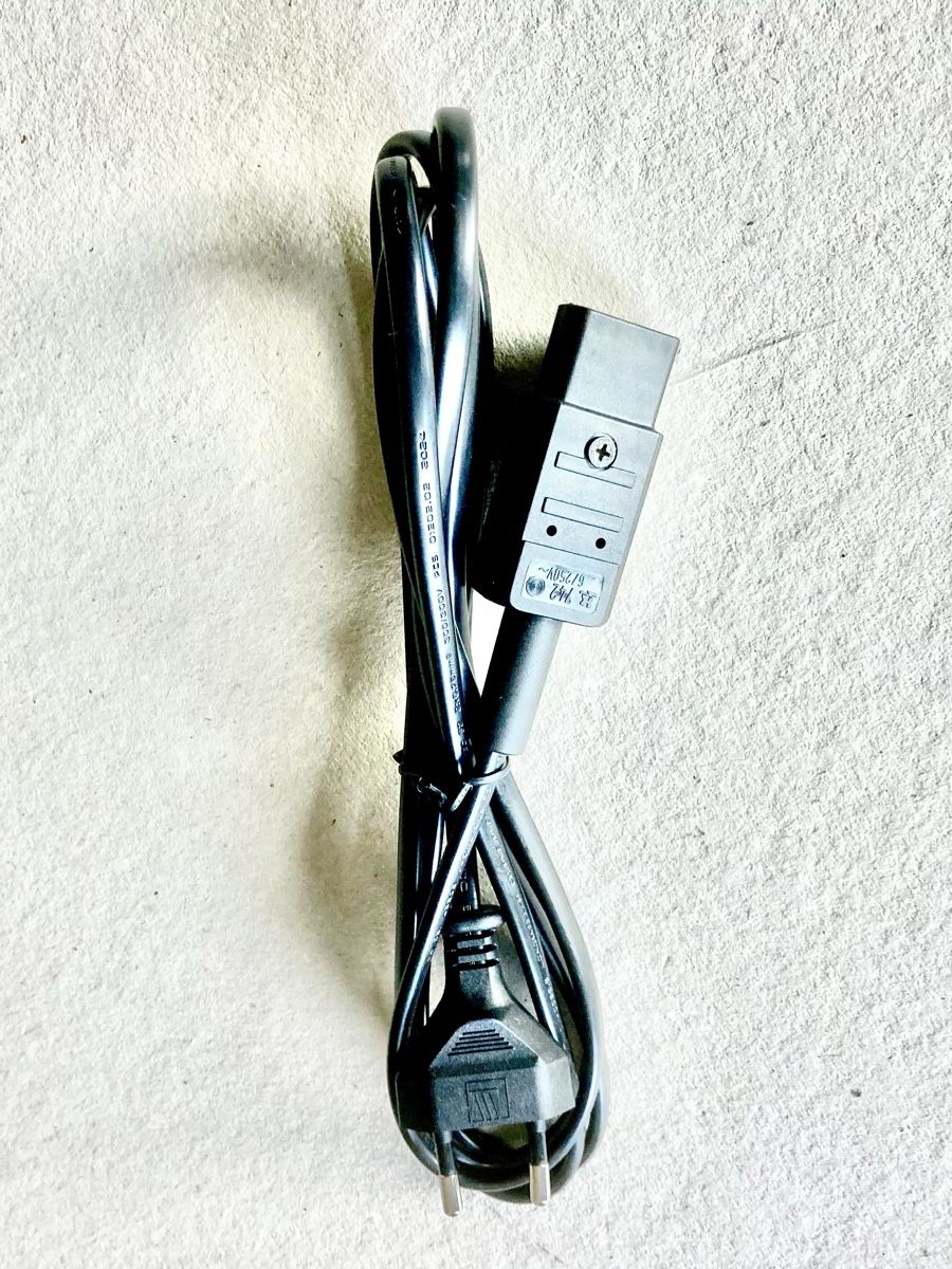 Cavi: Netzkabel mit C9 Stecker – Nuovo (secondo la descrizione) da Schalunen venduto da Terje1814