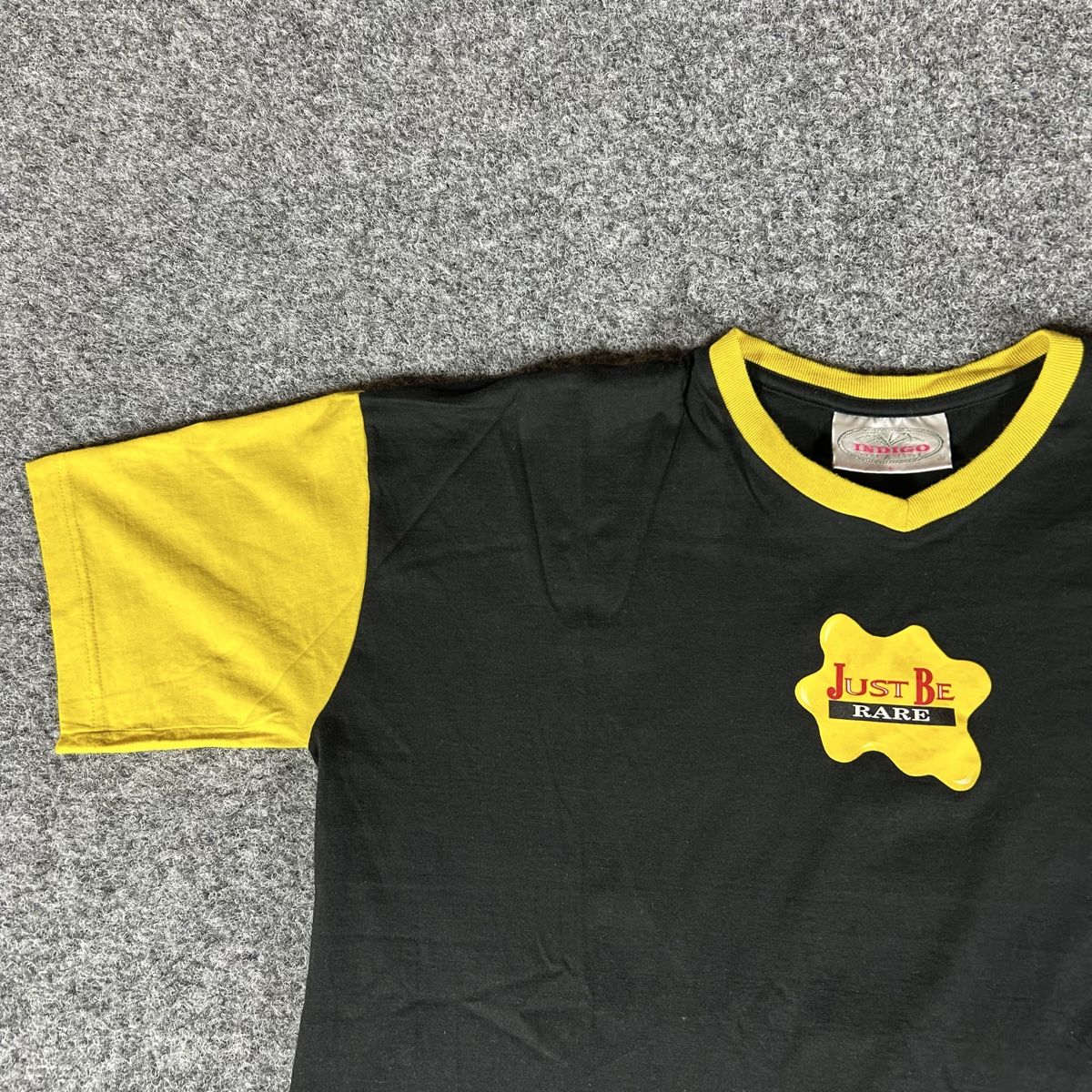 T-shirt: Just be rare shirt – Nuovo (secondo la descrizione) da La Sagne NE venduto da Matlasape 1
