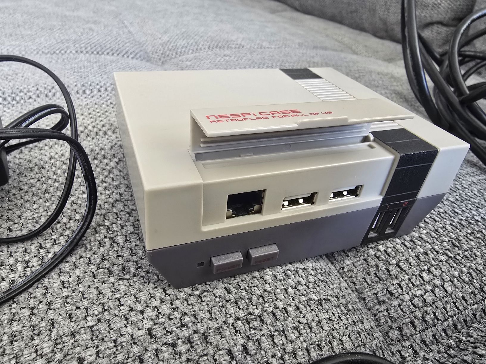 Nintendo Console: Raspberry Pi RetroPie Konsole. 4 Controller, NESPi, Zubehör. – Usato da Luzern venduto da Moonviper 3