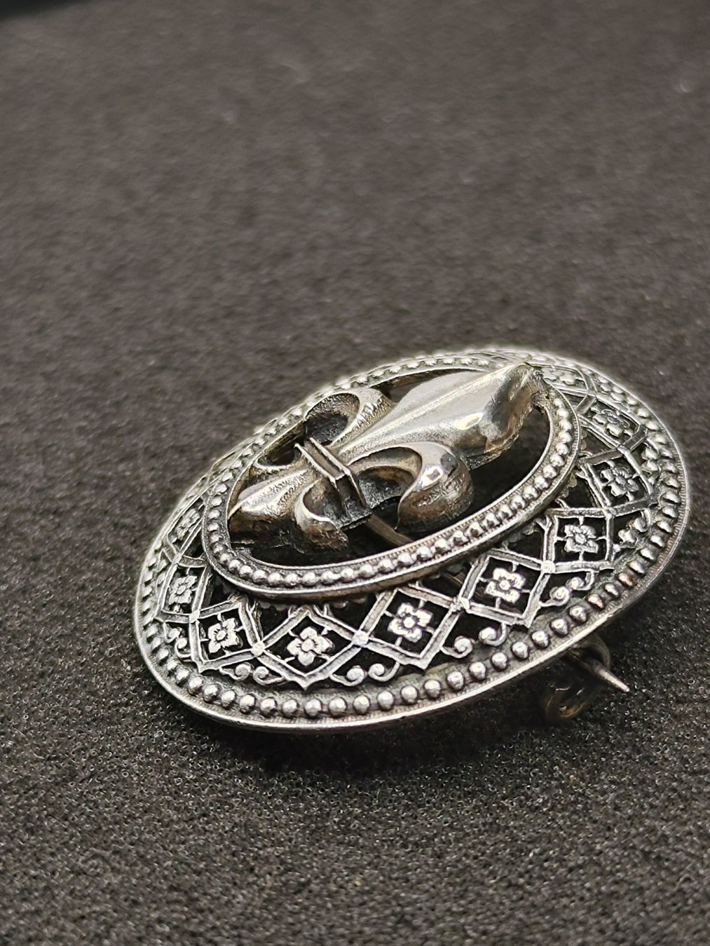 Broschen & Nadeln: Wunderschöne Antike 800er Silber seltene Brosche Top – Gebraucht aus Steffisburg von mat_8s7d 2