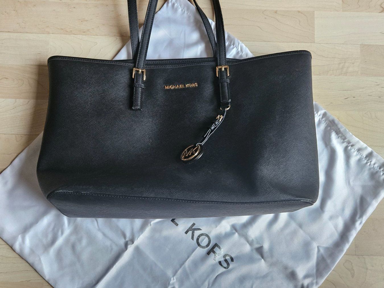 Michael Kors Borse da donna: Damen Tasche Quinn (Michael Kors) – Usato da Embrach venduto da Creedence