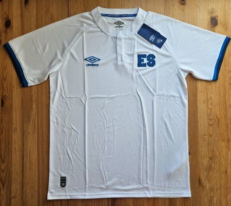 Trikot El Salvador Umbro NEU Grösse L Fussball Amerika
